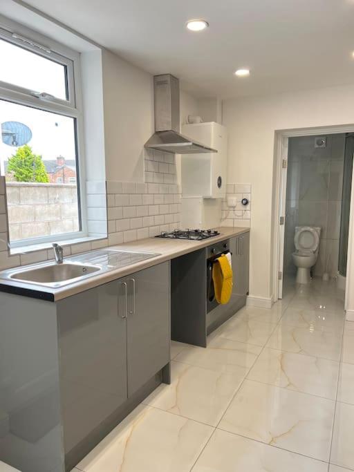 Catherine 5 Bedroom House Кру Экстерьер фото